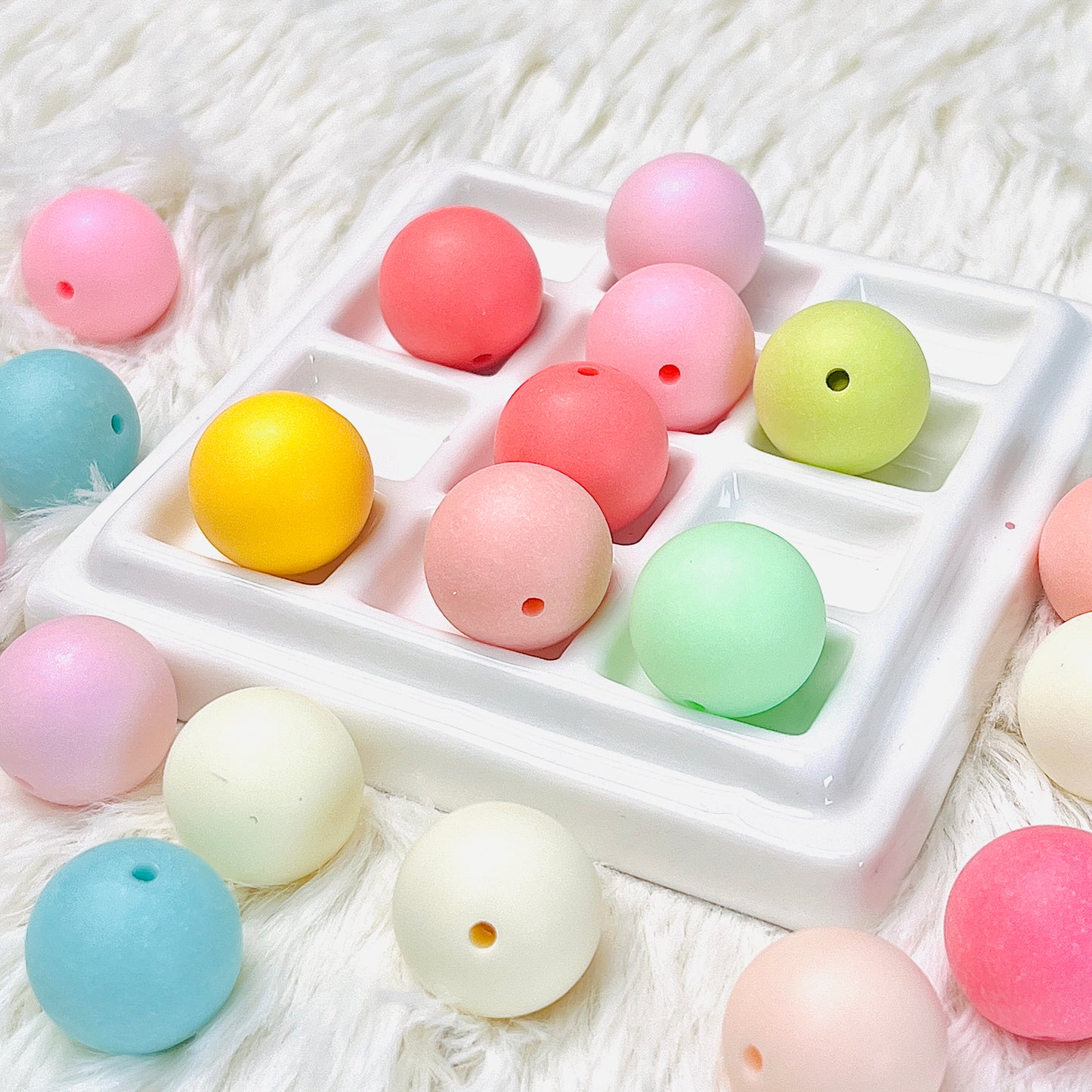 20MM Creamy Frosted Bead